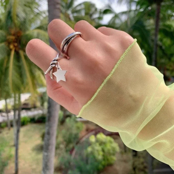 Sterling Silver Minimalist Star Twist Dangle Ring - Picture 4 of 5